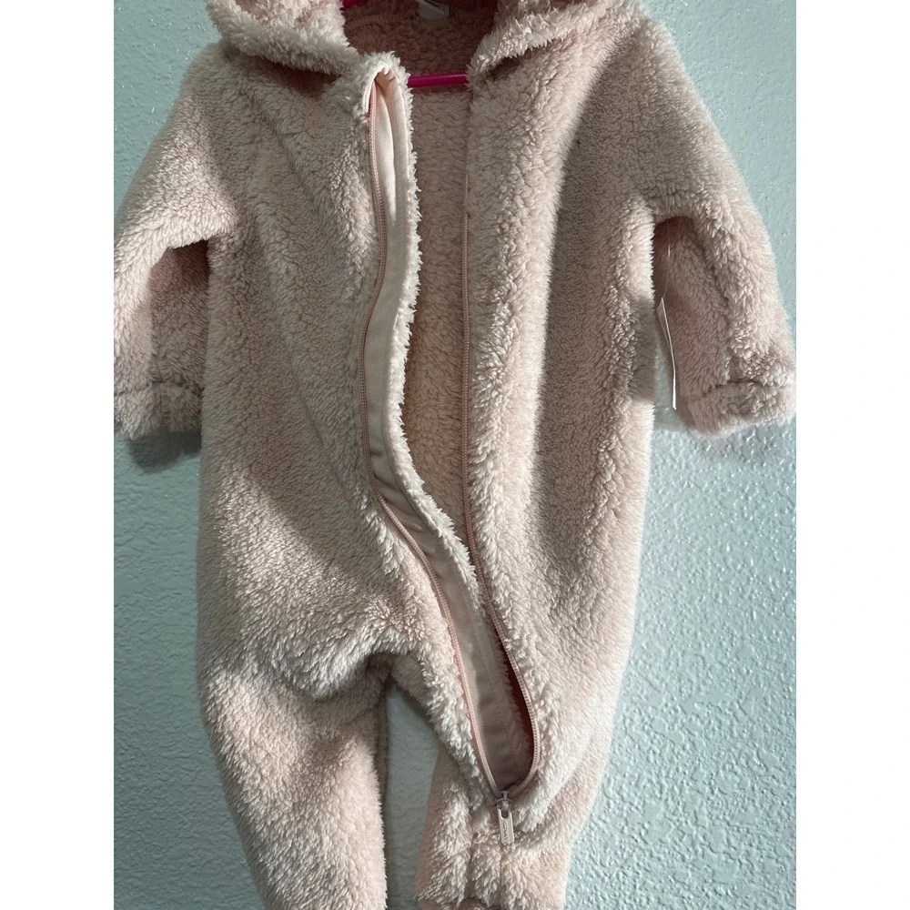 NWT Old Navy Baby Girls Pink Fuzzy Bear Hood Footie  12-18M